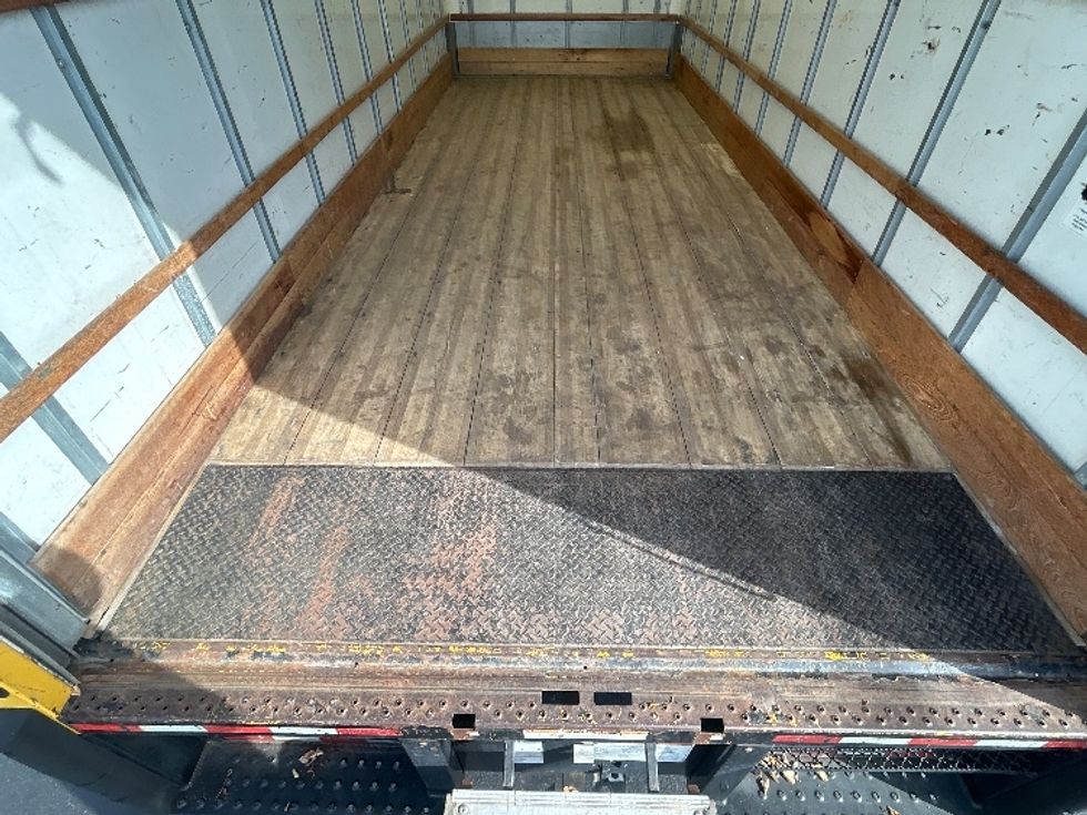 Medium Duty Box Truck-Light and Medium Duty Trucks-International-2021-MV607-Portland-OR-177,080\n\t\tmiles-$ 39,500 - Image 10