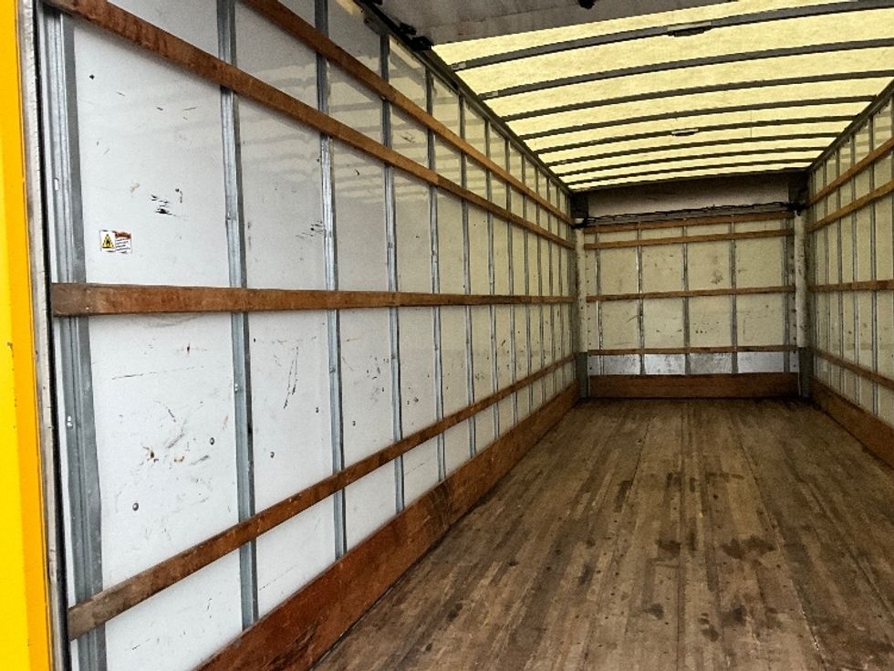 Medium Duty Box Truck-Light and Medium Duty Trucks-International-2021-MV607-Portland-OR-197,493\n\t\tmiles-$ 42,750 - Image 11