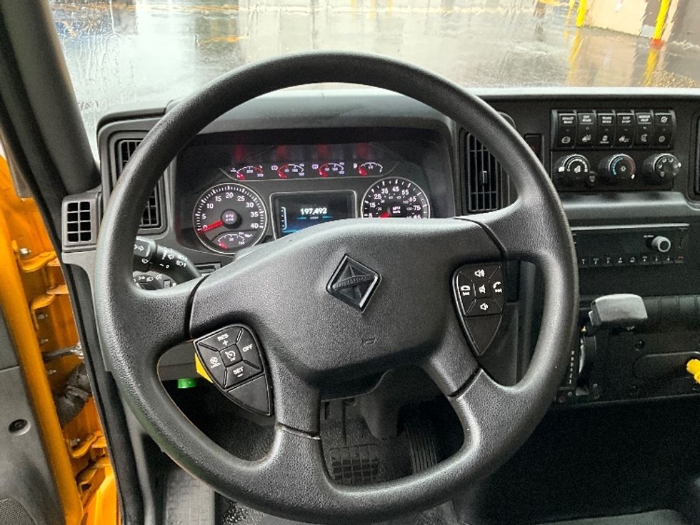 Medium Duty Box Truck-Light and Medium Duty Trucks-International-2021-MV607-Portland-OR-197,493\n\t\tmiles-$ 42,750 - Image 18