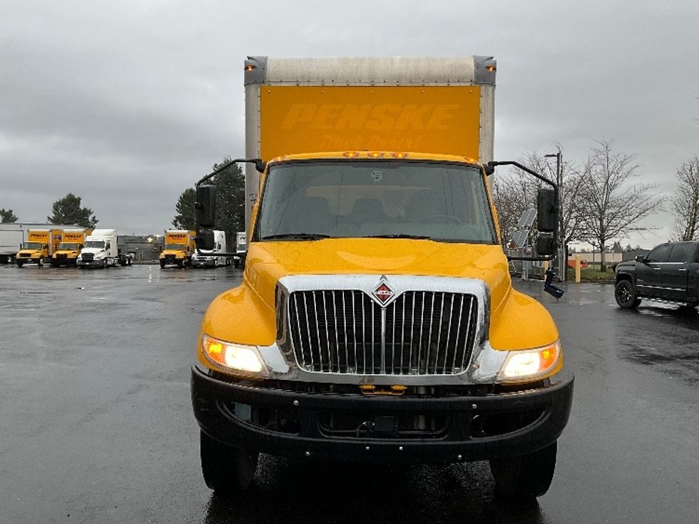 Medium Duty Box Truck-Light and Medium Duty Trucks-International-2021-MV607-Portland-OR-197,493\n\t\tmiles-$ 42,750 - Image 2
