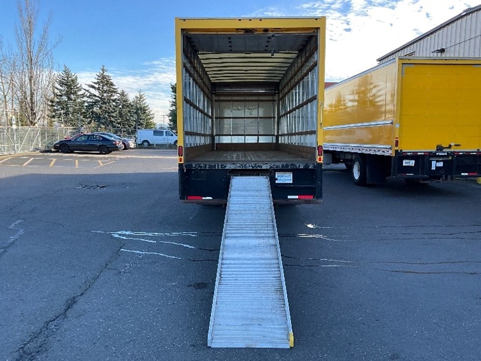 Medium Duty Box Truck-Light and Medium Duty Trucks-International-2021-MV607-Portland-OR-198,889\n\t\tmiles-$ 42,500 - Image 10