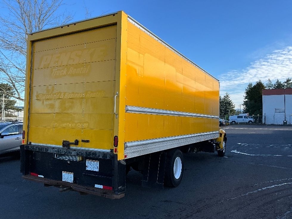 Medium Duty Box Truck-Light and Medium Duty Trucks-International-2021-MV607-Portland-OR-198,889\n\t\tmiles-$ 42,500 - Image 13