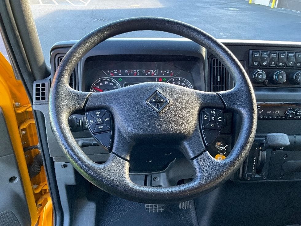 Medium Duty Box Truck-Light and Medium Duty Trucks-International-2021-MV607-Portland-OR-198,889\n\t\tmiles-$ 42,500 - Image 18