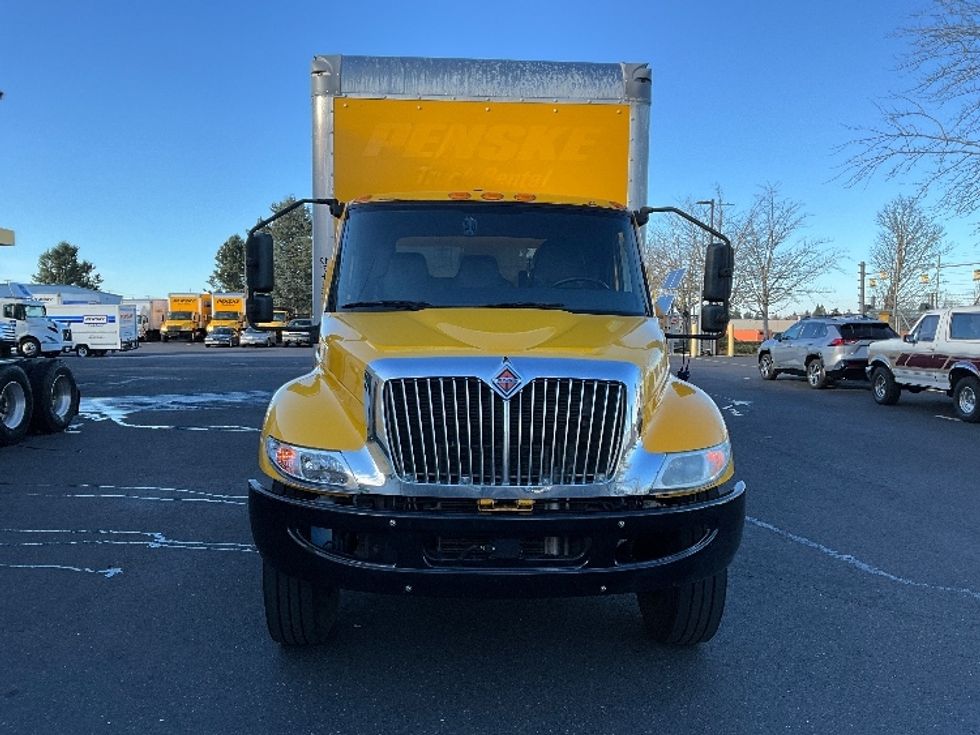 Medium Duty Box Truck-Light and Medium Duty Trucks-International-2021-MV607-Portland-OR-198,889\n\t\tmiles-$ 42,500 - Image 2