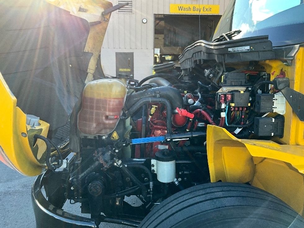 Medium Duty Box Truck-Light and Medium Duty Trucks-International-2021-MV607-Portland-OR-198,889\n\t\tmiles-$ 42,500 - Image 24