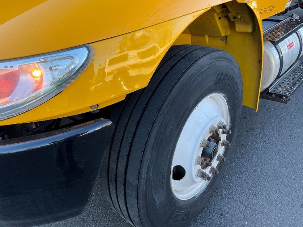 Medium Duty Box Truck-Light and Medium Duty Trucks-International-2021-MV607-Portland-OR-198,889\n\t\tmiles-$ 42,500 - Image 28