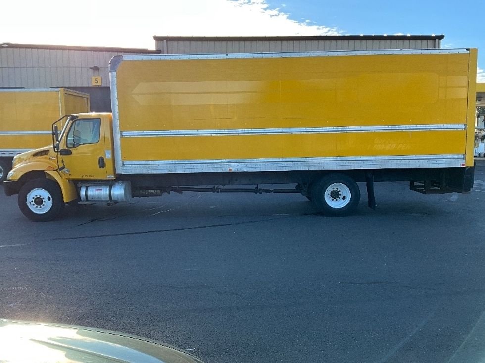 Medium Duty Box Truck-Light and Medium Duty Trucks-International-2021-MV607-Portland-OR-198,889\n\t\tmiles-$ 42,500 - Image 4
