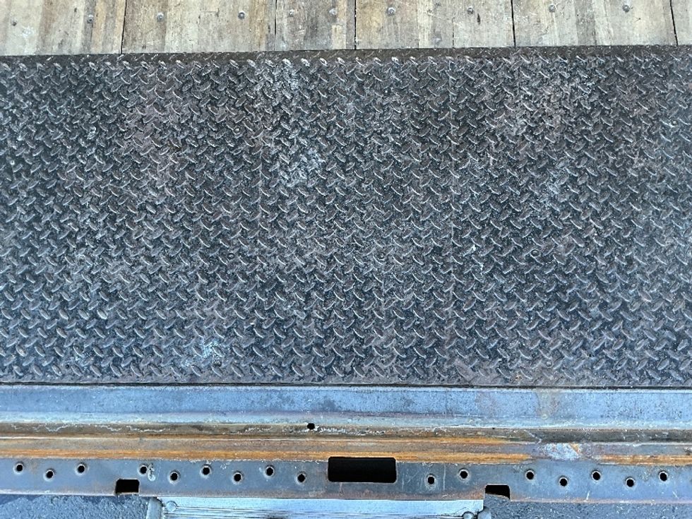 Medium Duty Box Truck-Light and Medium Duty Trucks-International-2021-MV607-Portland-OR-198,889\n\t\tmiles-$ 42,500 - Image 9