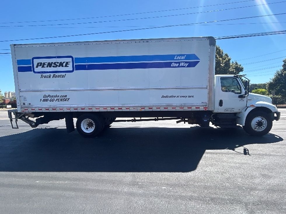 Medium Duty Box Truck-Light and Medium Duty Trucks-International-2021-MV607-Portland-OR-208,962\n\t\tmiles-$ 50,750 - Image 15