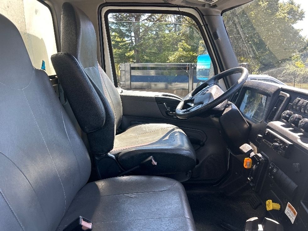 Medium Duty Box Truck-Light and Medium Duty Trucks-International-2021-MV607-Portland-OR-208,962\n\t\tmiles-$ 50,750 - Image 22