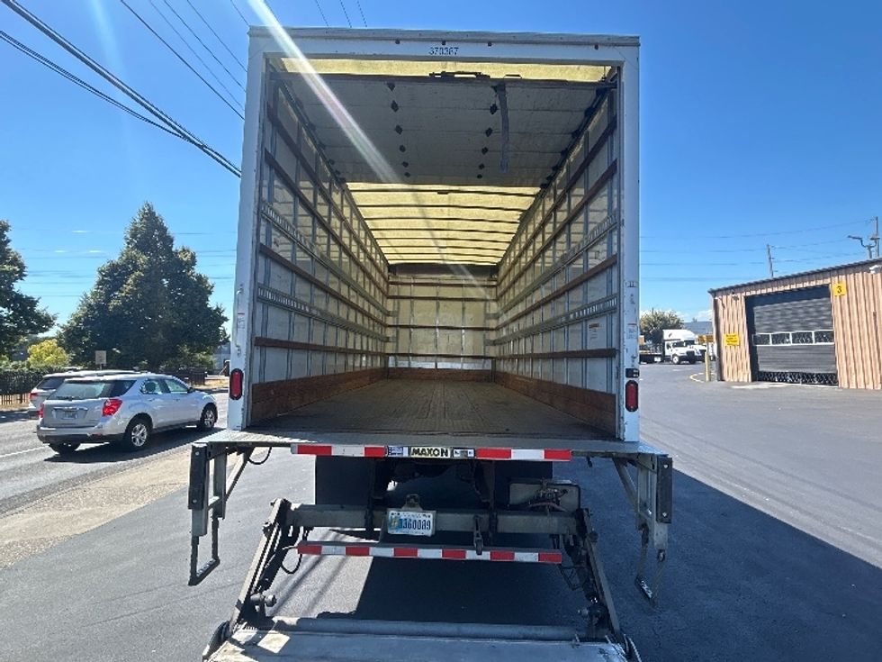 Medium Duty Box Truck-Light and Medium Duty Trucks-International-2021-MV607-Portland-OR-208,962\n\t\tmiles-$ 50,750 - Image 8