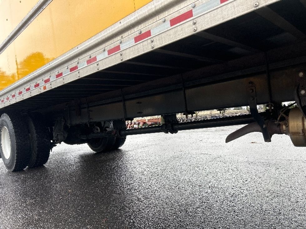 Medium Duty Box Truck-Light and Medium Duty Trucks-International-2021-MV607-Portland-OR-209,794\n\t\tmiles-$ 40,750 - Image 14