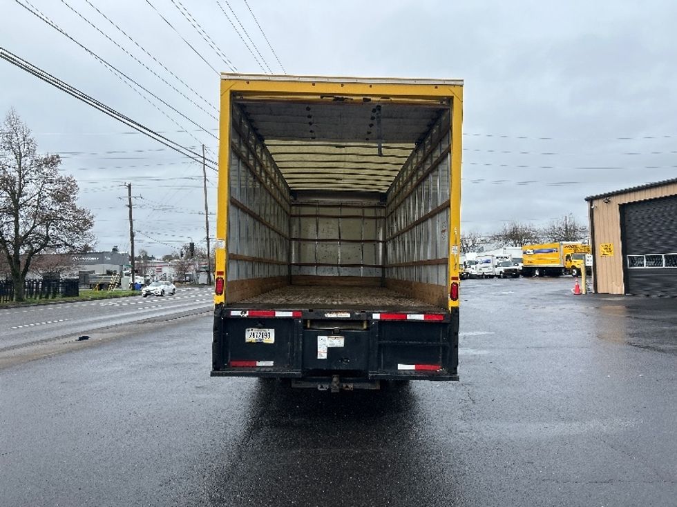 Medium Duty Box Truck-Light and Medium Duty Trucks-International-2021-MV607-Portland-OR-209,794\n\t\tmiles-$ 40,750 - Image 9