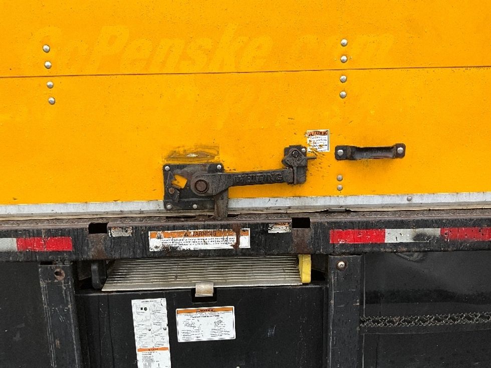 Medium Duty Box Truck-Light and Medium Duty Trucks-International-2021-MV607-Portland-OR-232,538\n\t\tmiles-$ 36,000 - Image 29