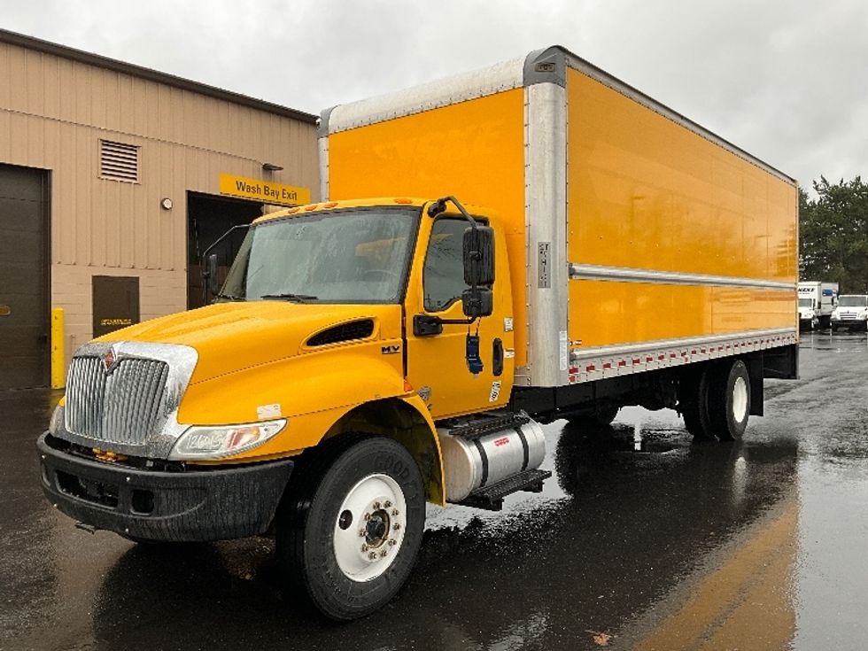 Medium Duty Box Truck-Light and Medium Duty Trucks-International-2021-MV607-Portland-OR-232,538\n\t\tmiles-$ 36,000 - Image 3