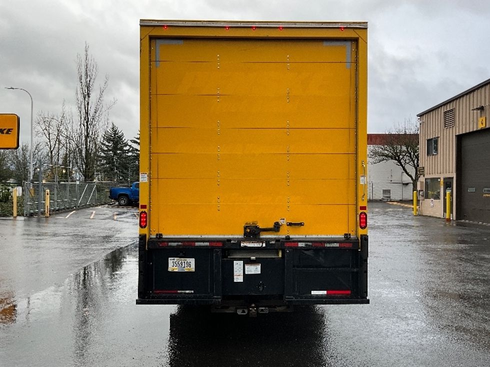 Medium Duty Box Truck-Light and Medium Duty Trucks-International-2021-MV607-Portland-OR-232,538\n\t\tmiles-$ 36,000 - Image 7