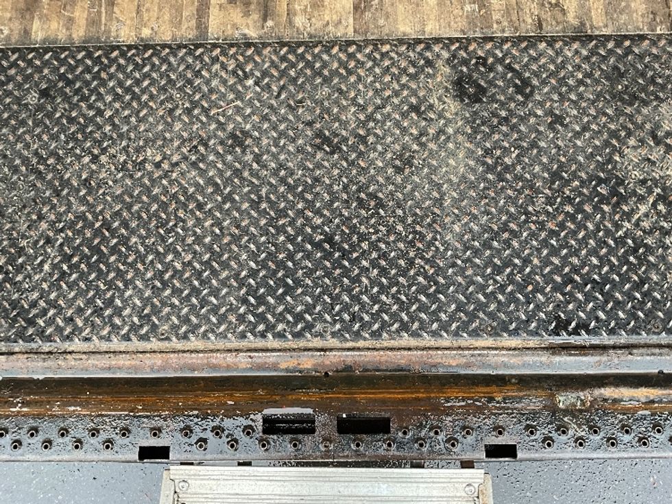 Medium Duty Box Truck-Light and Medium Duty Trucks-International-2021-MV607-Portland-OR-232,538\n\t\tmiles-$ 36,000 - Image 8