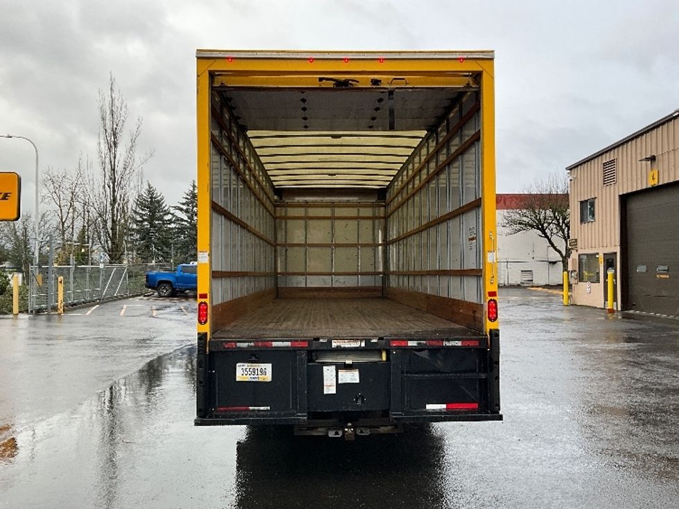 Medium Duty Box Truck-Light and Medium Duty Trucks-International-2021-MV607-Portland-OR-232,538\n\t\tmiles-$ 36,000 - Image 9