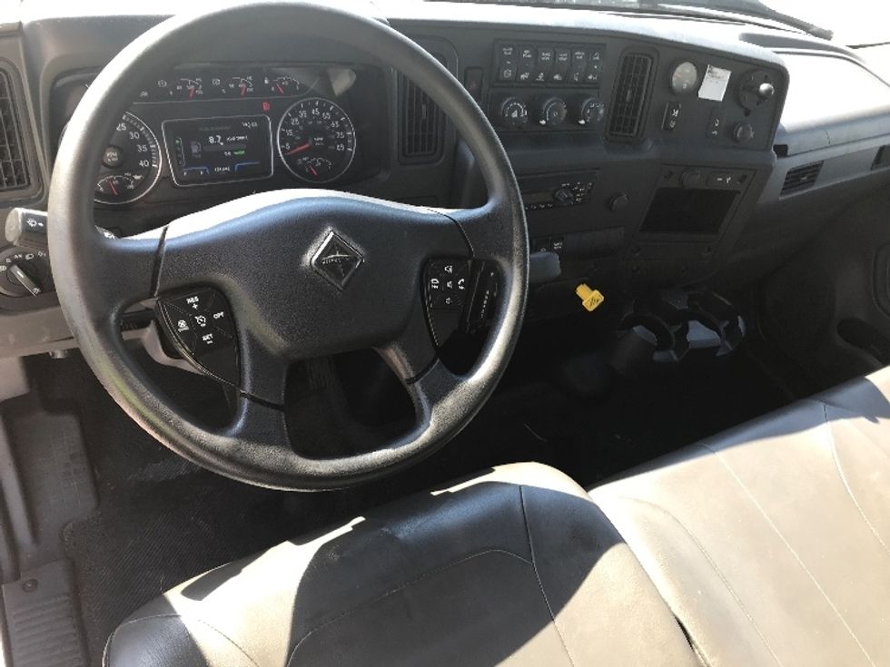Medium Duty Box Truck-Light and Medium Duty Trucks-International-2021-MV607-Pottsville-PA-124,646\n\t\tmiles-$ 61,750 - Image 18