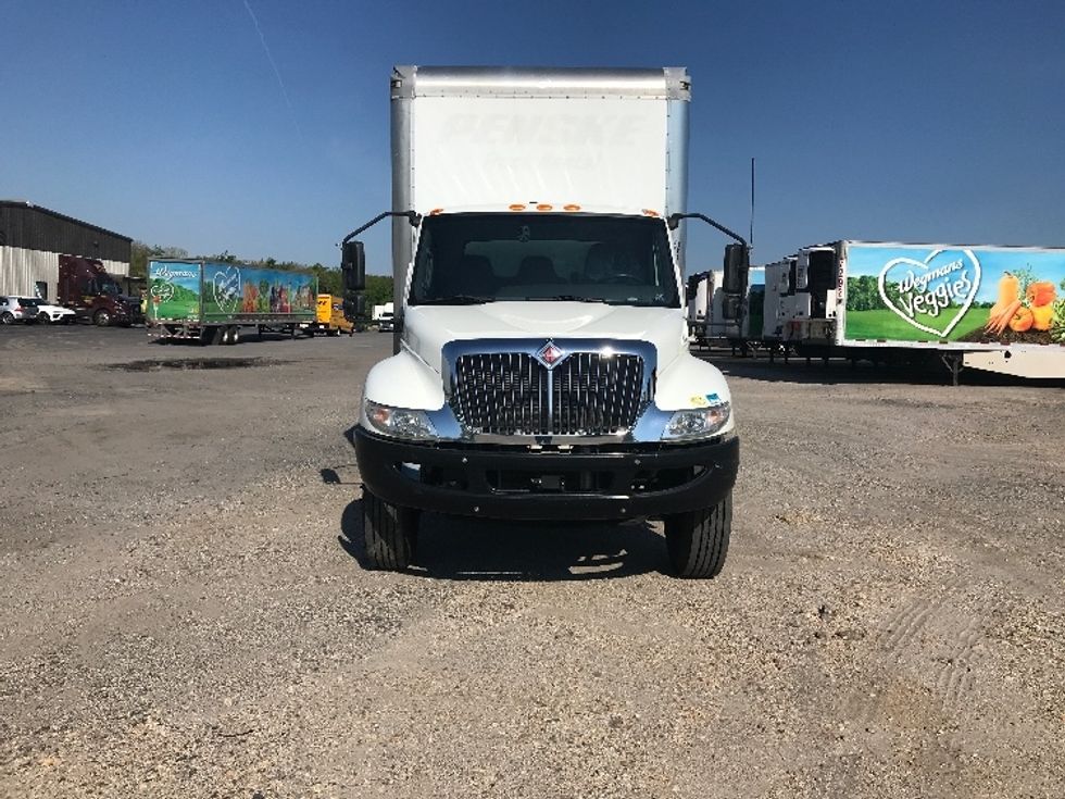 Medium Duty Box Truck-Light and Medium Duty Trucks-International-2021-MV607-Pottsville-PA-124,646\n\t\tmiles-$ 61,750 - Image 2