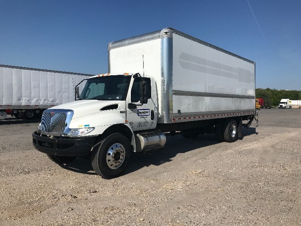 Medium Duty Box Truck-Light and Medium Duty Trucks-International-2021-MV607-Pottsville-PA-124,646\n\t\tmiles-$ 61,750 - Image 3