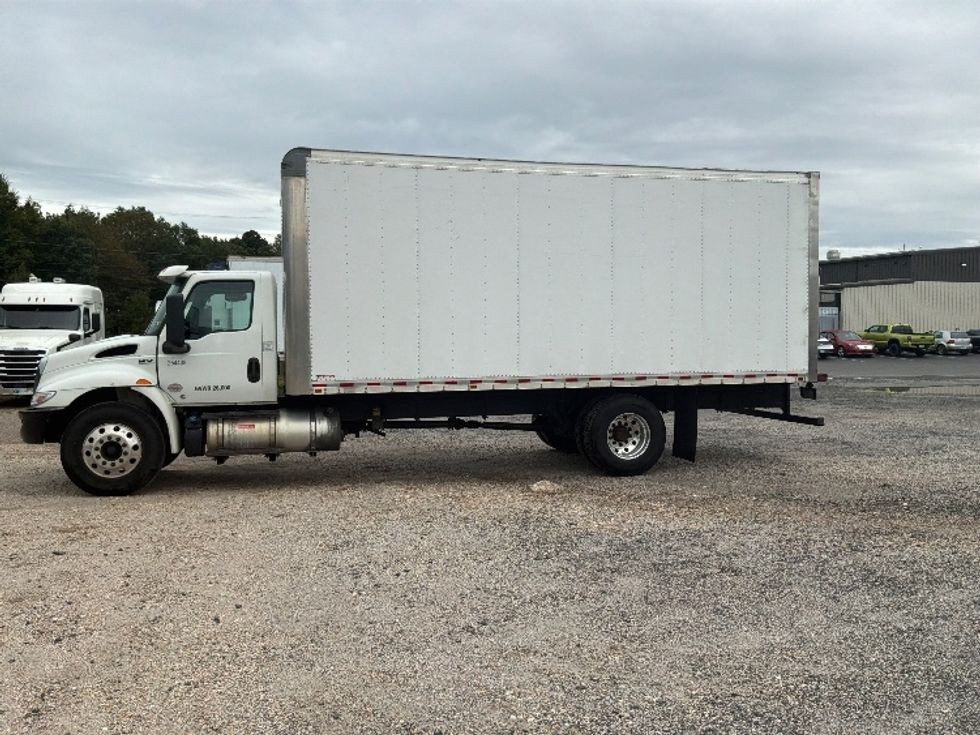 Medium Duty Box Truck-Light and Medium Duty Trucks-International-2021-MV607-Pottsville-PA-189,582\n\t\tmiles-$ 46,750 - Image 4