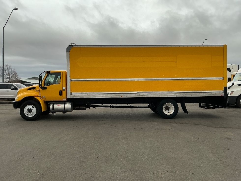 Medium Duty Box Truck-Light and Medium Duty Trucks-International-2021-MV607-Prescott Valley-AZ-242,026\n\t\tmiles-$ 34,500 - Image 4
