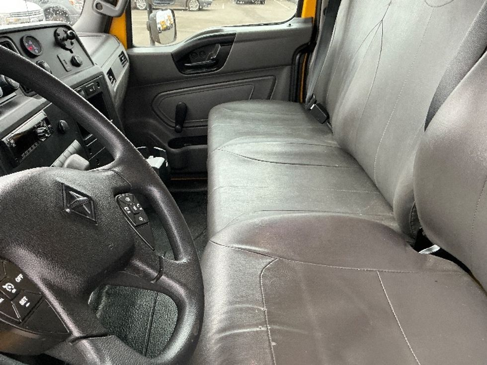 Medium Duty Box Truck-Light and Medium Duty Trucks-International-2021-MV607-Prescott Valley-AZ-242,026\n\t\tmiles-$ 34,500 - Image 18