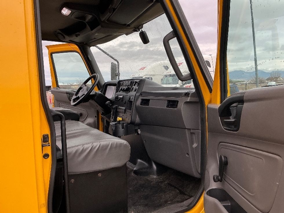 Medium Duty Box Truck-Light and Medium Duty Trucks-International-2021-MV607-Prescott Valley-AZ-242,026\n\t\tmiles-$ 34,500 - Image 19