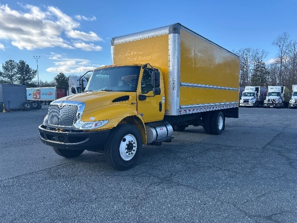 Medium Duty Box Truck-Light and Medium Duty Trucks-International-2021-MV607-Prince George-VA-154,429\n\t\tmiles-$ 43,750 - Image 3