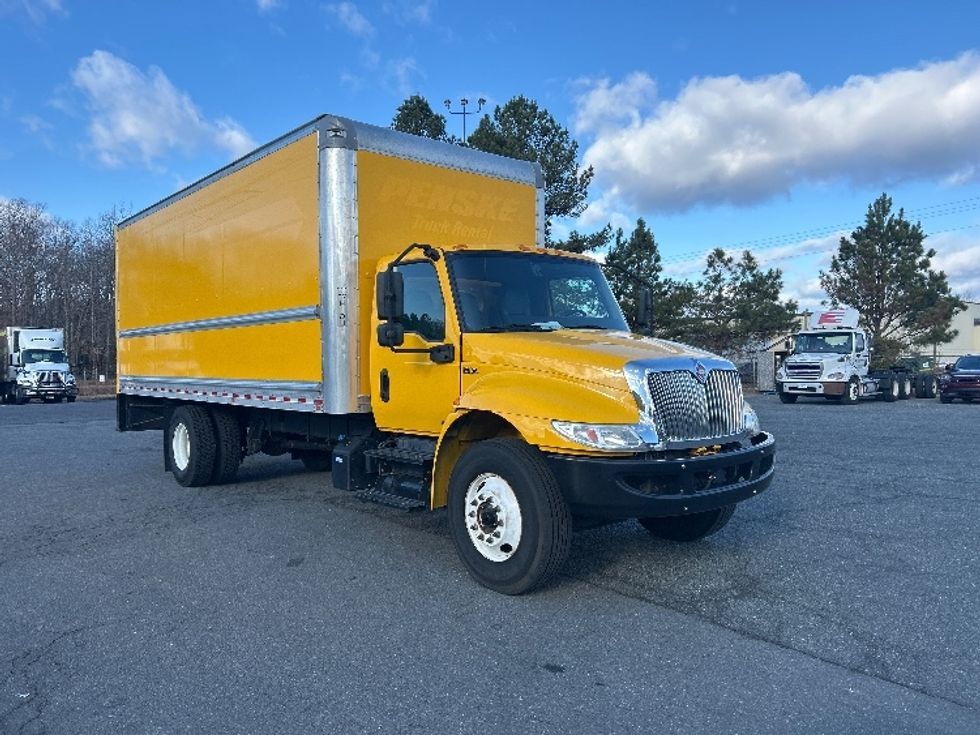 Medium Duty Box Truck-Light and Medium Duty Trucks-International-2021-MV607-Prince George-VA-154,429\n\t\tmiles-$ 43,750 - Image 1