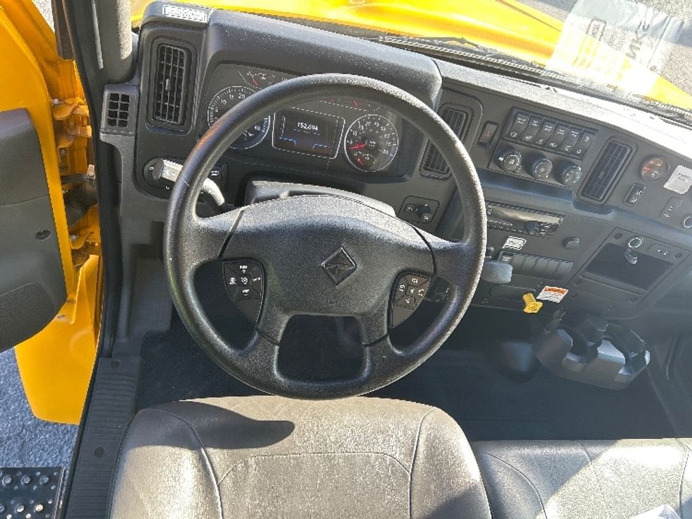 Medium Duty Box Truck-Light and Medium Duty Trucks-International-2021-MV607-Prince George-VA-154,429\n\t\tmiles-$ 43,750 - Image 18