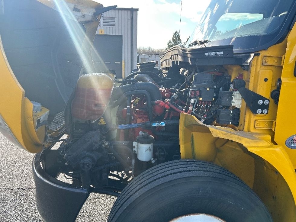 Medium Duty Box Truck-Light and Medium Duty Trucks-International-2021-MV607-Prince George-VA-154,429\n\t\tmiles-$ 43,750 - Image 24