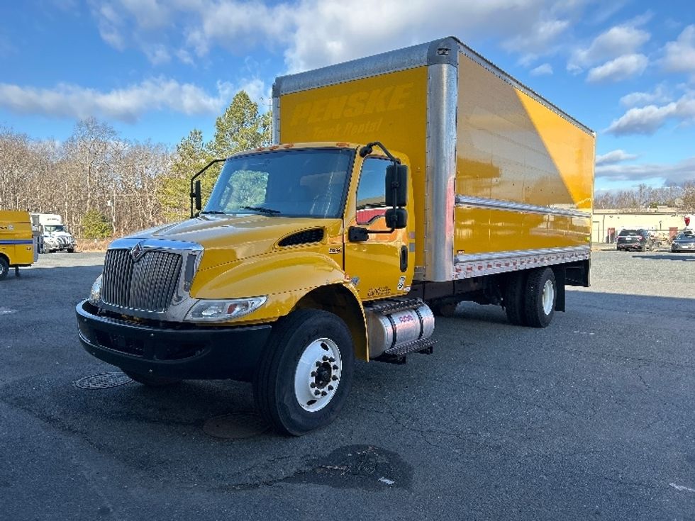 Medium Duty Box Truck-Light and Medium Duty Trucks-International-2021-MV607-Prince George-VA-168,418\n\t\tmiles-$ 41,750 - Image 3