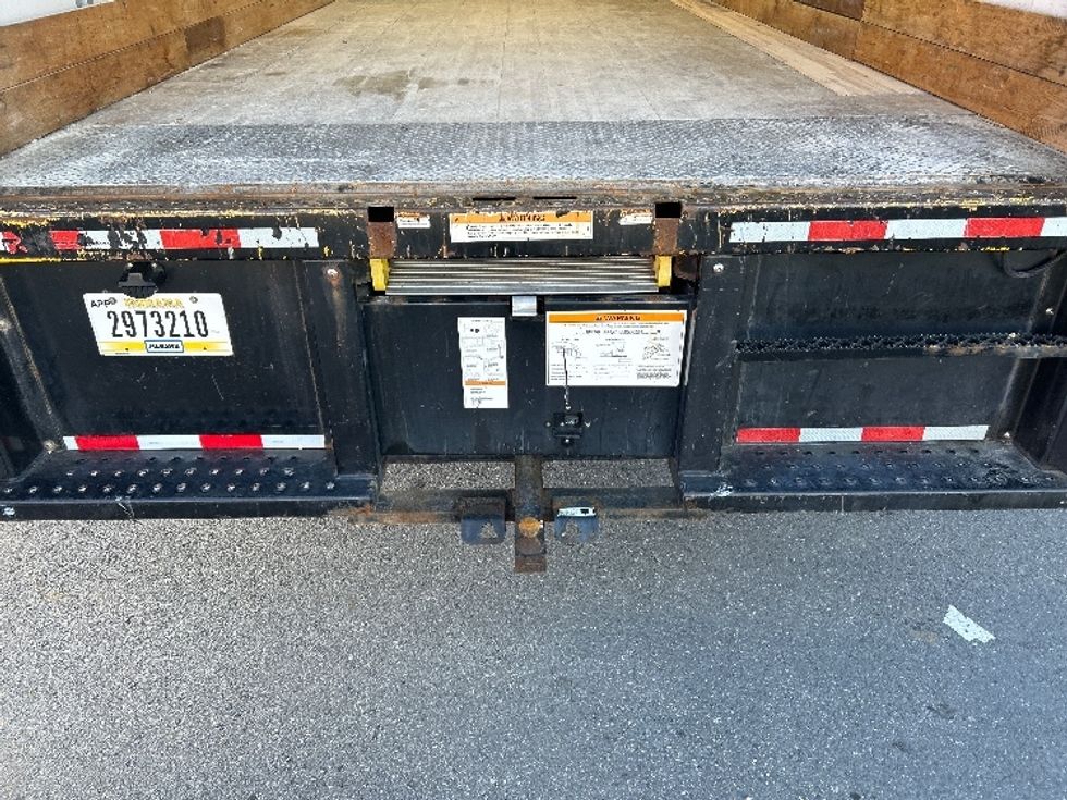 Medium Duty Box Truck-Light and Medium Duty Trucks-International-2021-MV607-Prince George-VA-168,418\n\t\tmiles-$ 41,750 - Image 10