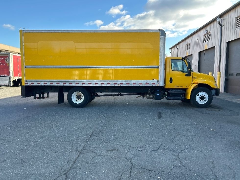 Medium Duty Box Truck-Light and Medium Duty Trucks-International-2021-MV607-Prince George-VA-168,418\n\t\tmiles-$ 41,750 - Image 15