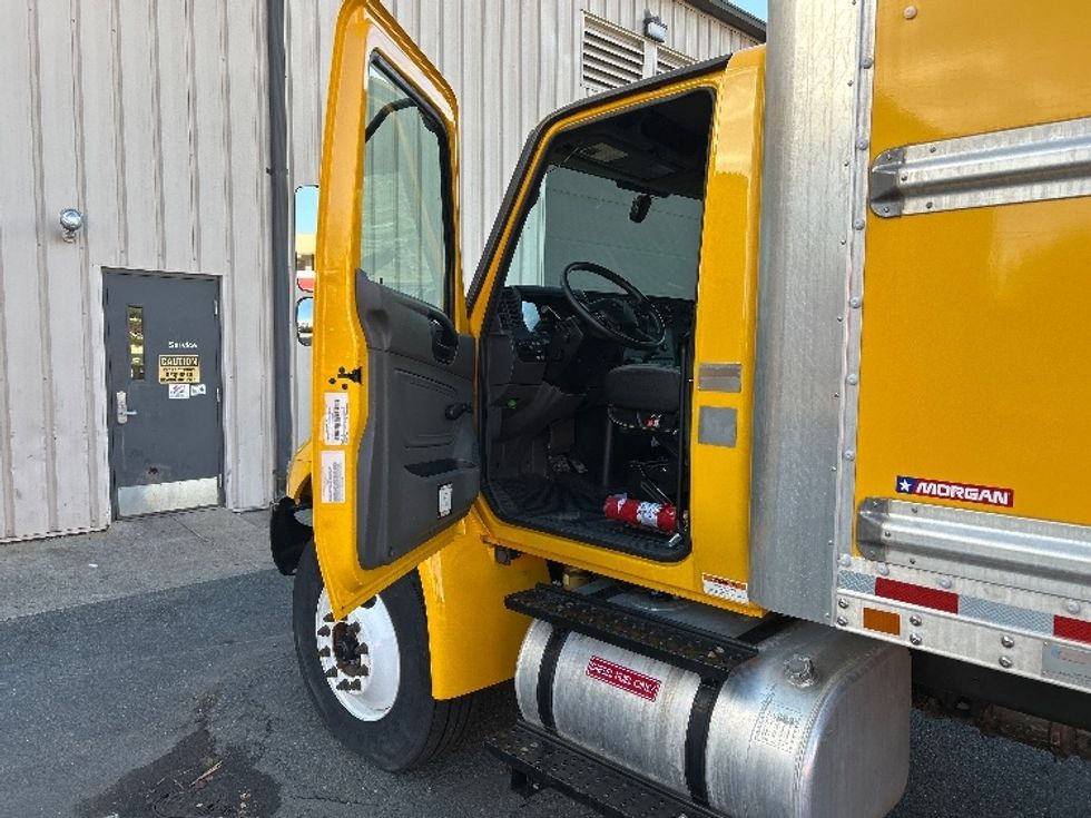 Medium Duty Box Truck-Light and Medium Duty Trucks-International-2021-MV607-Prince George-VA-168,418\n\t\tmiles-$ 41,750 - Image 16