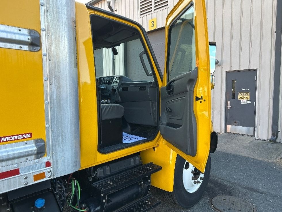 Medium Duty Box Truck-Light and Medium Duty Trucks-International-2021-MV607-Prince George-VA-168,418\n\t\tmiles-$ 41,750 - Image 20