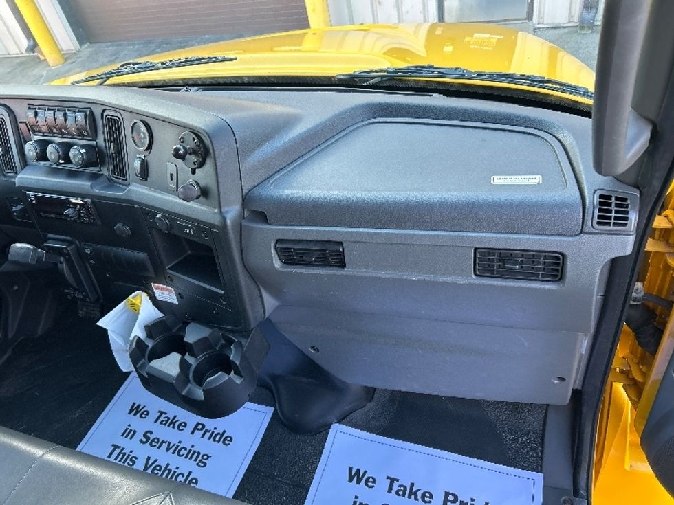 Medium Duty Box Truck-Light and Medium Duty Trucks-International-2021-MV607-Prince George-VA-168,418\n\t\tmiles-$ 41,750 - Image 21