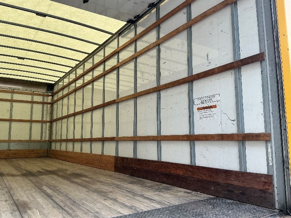 Medium Duty Box Truck-Light and Medium Duty Trucks-International-2021-MV607-Prince George-VA-204,138\n\t\tmiles-$ 42,750 - Image 12