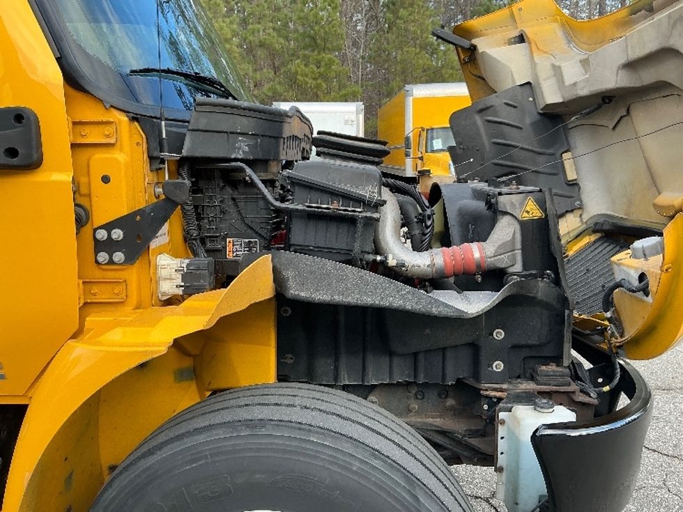 Medium Duty Box Truck-Light and Medium Duty Trucks-International-2021-MV607-Prince George-VA-204,138\n\t\tmiles-$ 42,750 - Image 23