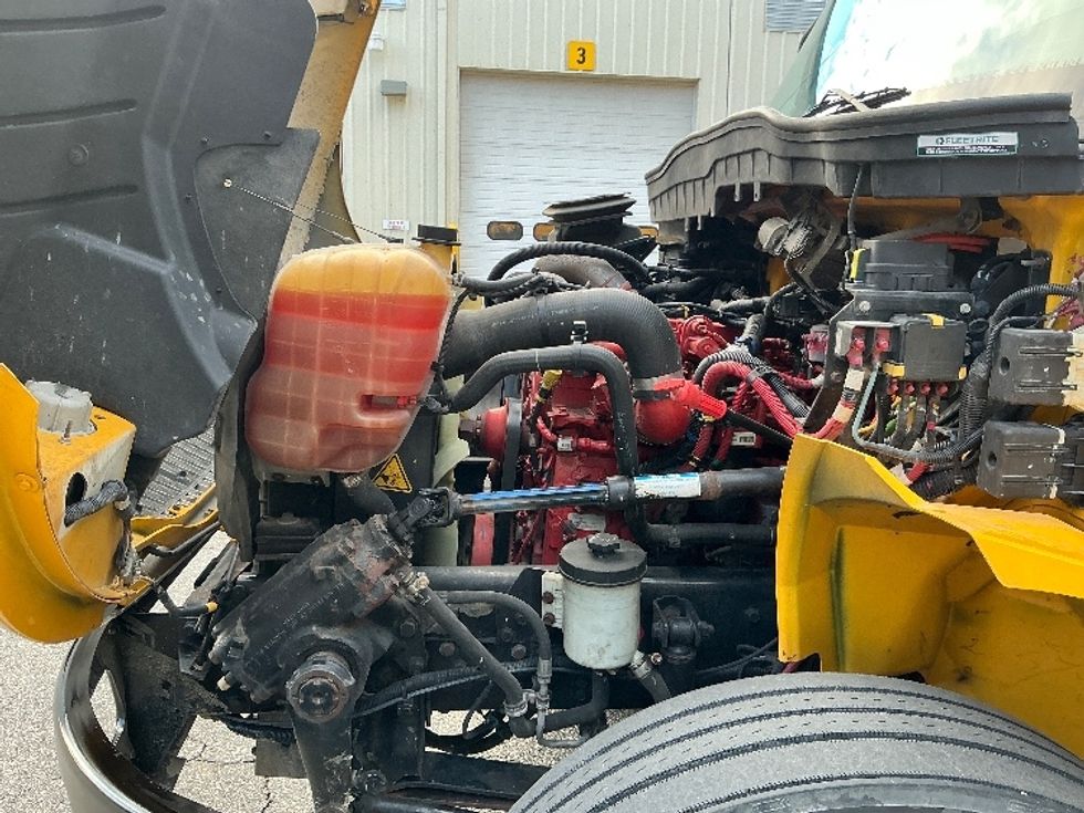 Medium Duty Box Truck-Light and Medium Duty Trucks-International-2021-MV607-Prince George-VA-204,138\n\t\tmiles-$ 42,750 - Image 24