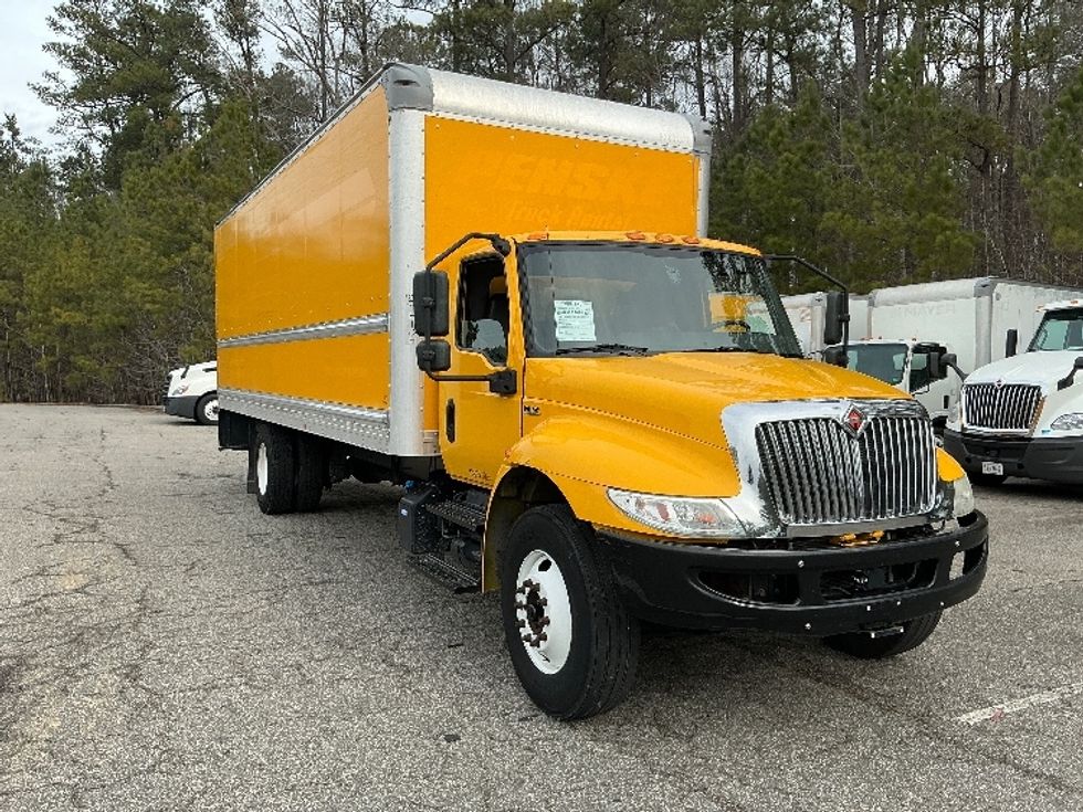 Medium Duty Box Truck-Light and Medium Duty Trucks-International-2021-MV607-Prince George-VA-209,840\n\t\tmiles-$ 42,000 - Image 1