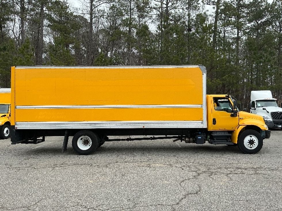 Medium Duty Box Truck-Light and Medium Duty Trucks-International-2021-MV607-Prince George-VA-209,840\n\t\tmiles-$ 42,000 - Image 15