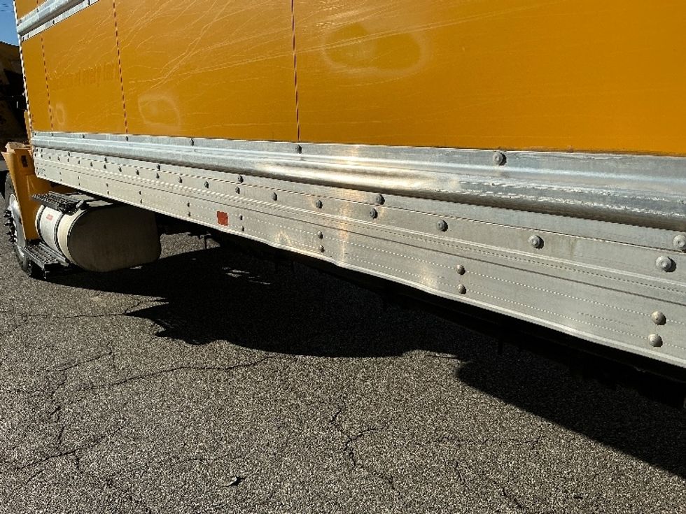 Medium Duty Box Truck-Light and Medium Duty Trucks-International-2021-MV607-Prince George-VA-236,540\n\t\tmiles-$ 38,000 - Image 29