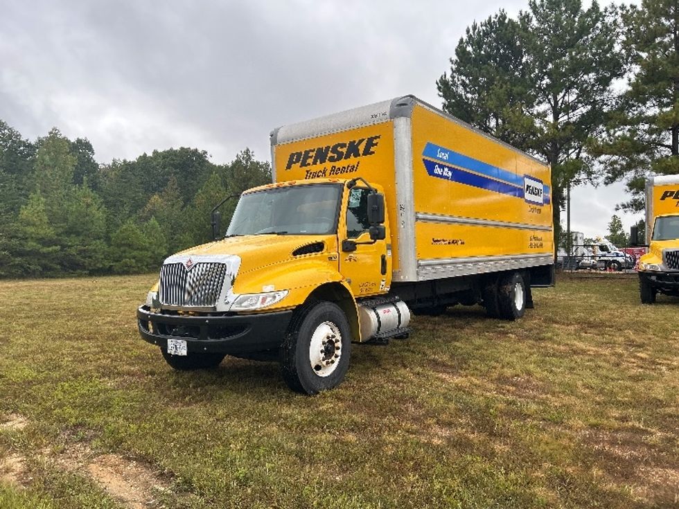 Medium Duty Box Truck-Light and Medium Duty Trucks-International-2021-MV607-Prince George-VA-261,176\n\t\tmiles-$ 32,250 - Image 3