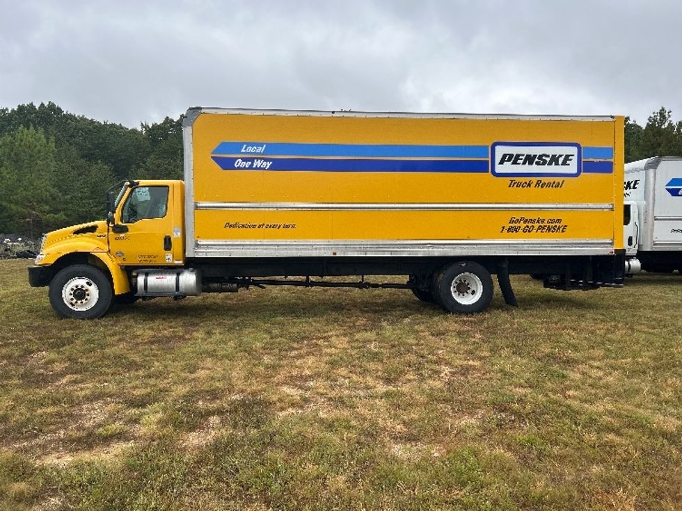 Medium Duty Box Truck-Light and Medium Duty Trucks-International-2021-MV607-Prince George-VA-261,176\n\t\tmiles-$ 32,250 - Image 4