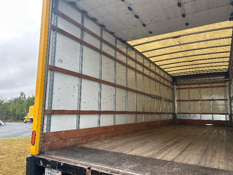 Medium Duty Box Truck-Light and Medium Duty Trucks-International-2021-MV607-Prince George-VA-261,178\n\t\tmiles-$ 24,250 - Image 11
