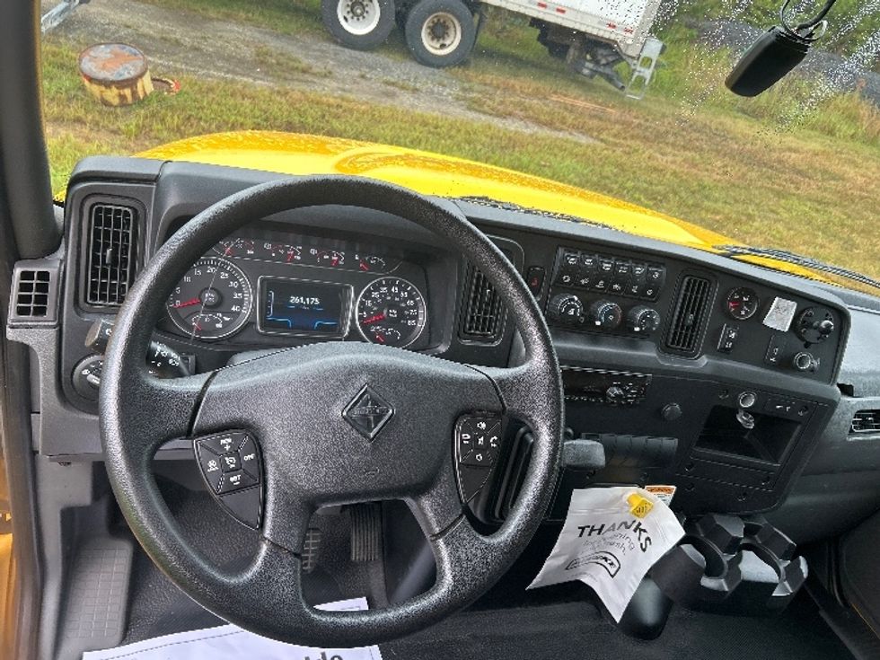 Medium Duty Box Truck-Light and Medium Duty Trucks-International-2021-MV607-Prince George-VA-261,178\n\t\tmiles-$ 24,250 - Image 18