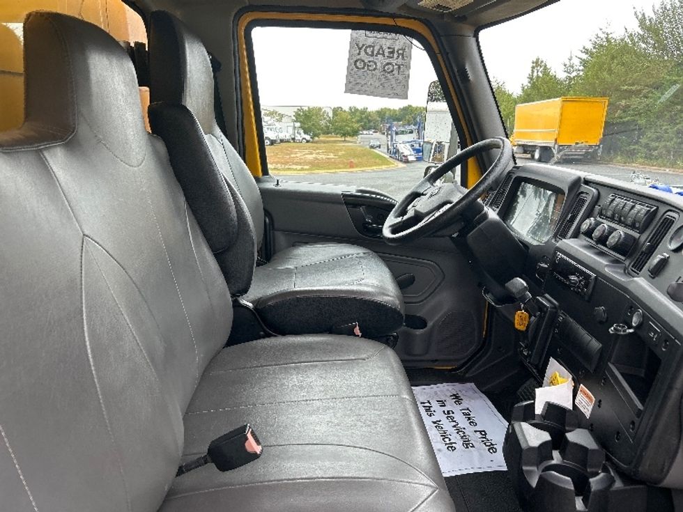 Medium Duty Box Truck-Light and Medium Duty Trucks-International-2021-MV607-Prince George-VA-261,178\n\t\tmiles-$ 24,250 - Image 22